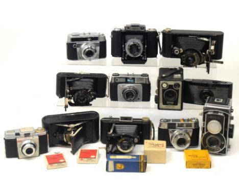A mixed lot of cameras to include a cased Purm Special, Zeiss Ikon, a boxed and cased Agfa Super Silette-L and a number of ot