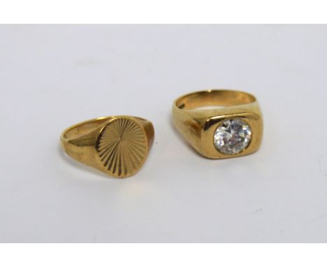 A 9ct gold gentlemen's dress ring, platform set with large white stone, size P and a 9ct gold gentlemen's signet ring with su