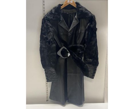 A vintage Ladies leather &amp; fur 3/4 coat. No size 