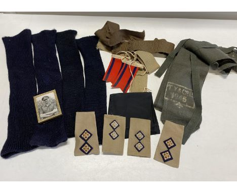 Late WW2/early 1950's army issue shoulder flashes with pips and other accessories and personal items 
