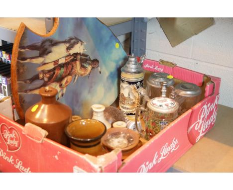 Mixed box of steins bottles etc.P&amp;P Group 2 (£18+VAT for the first lot and £2+VAT for subsequent lots) 