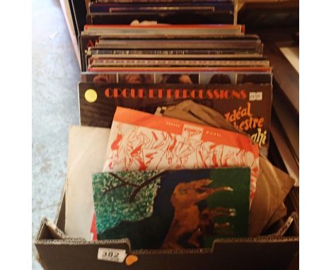 Box of mainly easy listening records. P&amp;P Group 3 (£25+VAT for the first lot and £5+VAT for subsequent lots) 
