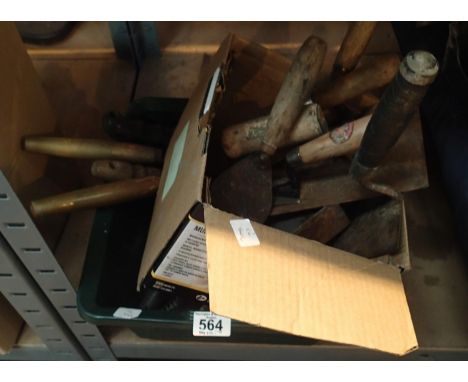 Two boxes of garden tools. P&amp;P Group 2 (£18+VAT for the first lot and £2+VAT for subsequent lots) 