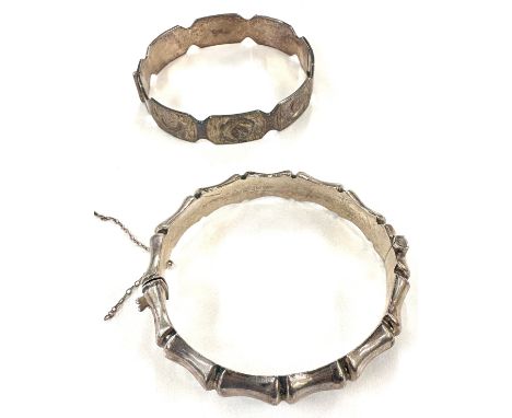 2 vintage hallmarked silver ladies bangles, approximate weight 47g