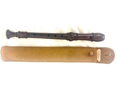 Recorder 3 piece Moeck Rosewood record with original protective pouch