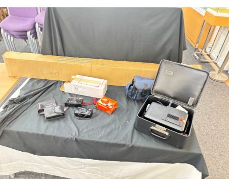 Selection of Camera and projector equipment includes Haliux etc, all untested