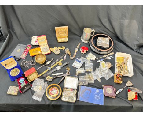 Large selection of collectables includes Tankers, desk clock etc