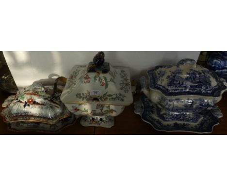 A mixed lot of three late 19th/early 20th Century tureens, comprising a Masons blue and white example in the Fountain pattern