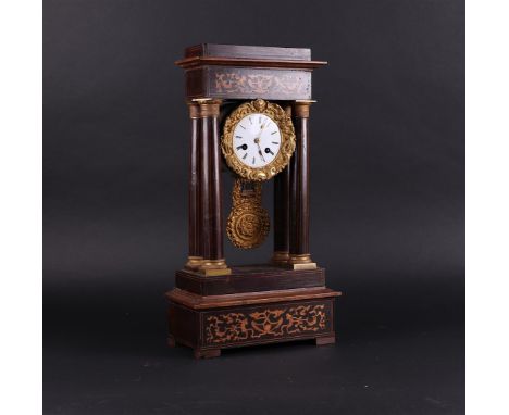 A wooden column clock with intarsia. France, circa 1870. Tested and in working order.H.: 52 cm.