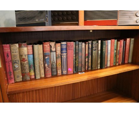 Collection of Vintage books to include Harry Wilde, Children of the New Forest, Little Women and Good Wives etc 