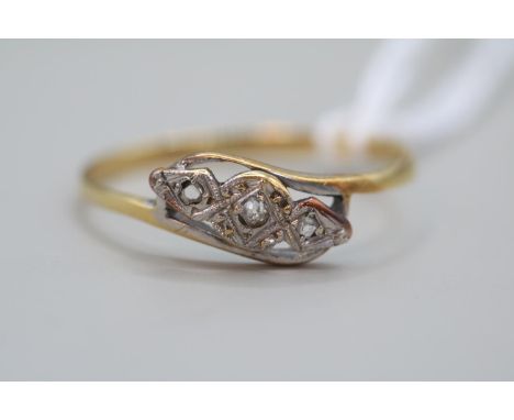 Antique 18ct Gold Diamond Platinum set ring Size P 