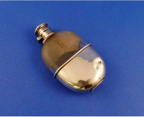 A Victorian silver Hip Spirit Flask, by Richards & Brown, hallmarked London, 1877, with screw fitting bayonet hinged cover, r