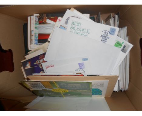 box of GB FDCs and special handstamp covers, approx. 600 R£65