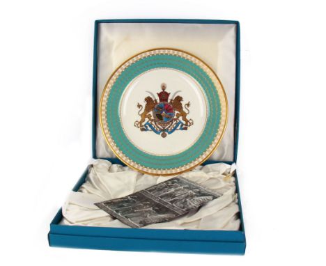 Spode The Imperial Plate Of Persia, commemorating 2500 years of Persian monarchy, limited edition of 10,000, in original box,