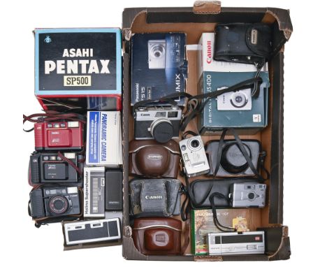 Photography. Miscellaneous 35mm single lens reflex and compact cameras, including Voigtlander, Canon and Pentax, several case