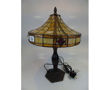 TIFFANY STYLE LAMP