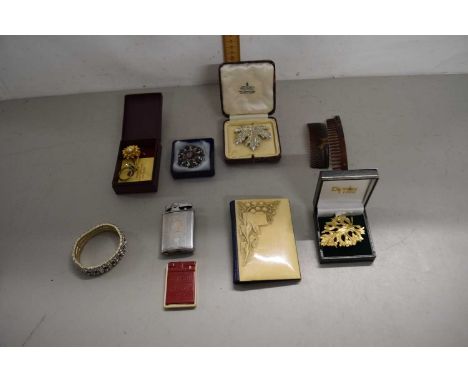 Mixed Lot: costume jewellery