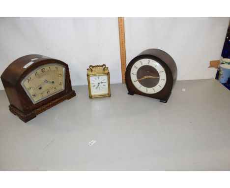 Mixed Lot: two oak cased mantel clocks and a battery operated carriage clock (3)