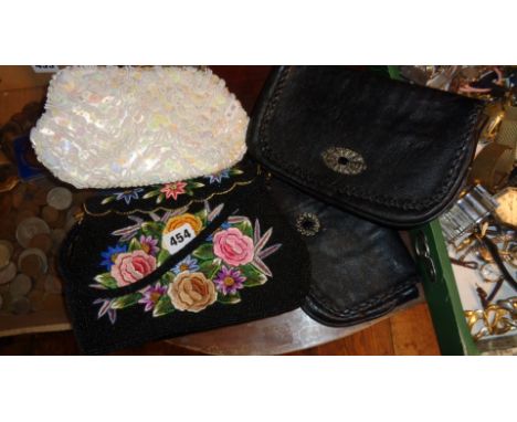 Four vintage ladies clutch bags, inc. beadwork and applique handbag