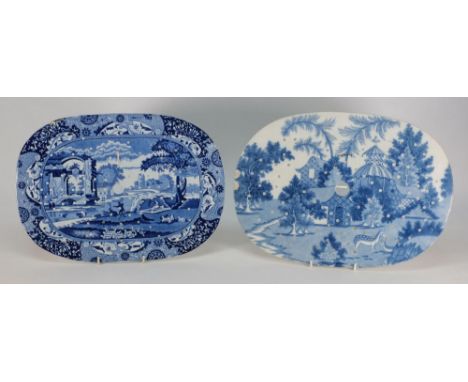 A pearlware drainer and one other: the first printed in blue with the 'Italian' pattern, probably Spode, circa 1820, 37 x 26 