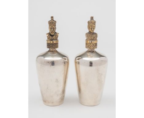 A pair of Elizabeth II silver commemorative perfume bottles by Stuart Devlin, London, 1977: the bottles of cylindrical taperi