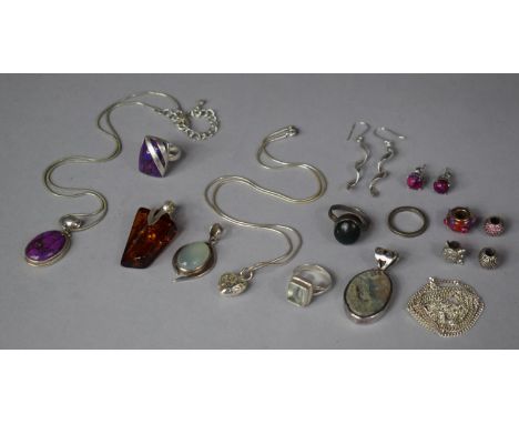 A Collection of Various Silver Mounted Jewellery Having Various Stones to Include Amber, Blue Quartz, Jade Style, Agates Toge