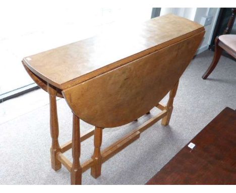 Albert Eagleman Jeffray oak gate leg dining table