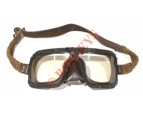 WW2 RAF Battle of Britain Period MKIIIa Flying Goggles. A very good pair of the pattern of goggles issued during the Battle o