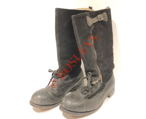 WW2 RAF 1943 (Escape) Pattern Flying Boots. A good pair, with black shoe and lambs wool lined upper suede section. Complete w