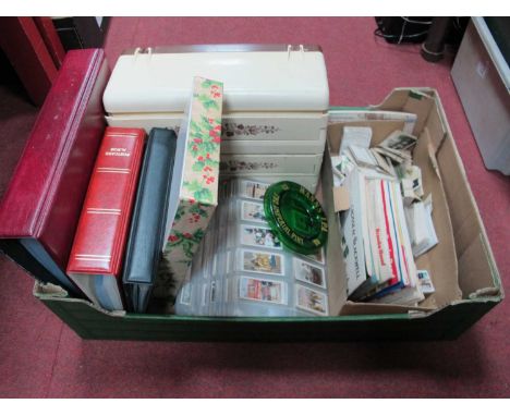 Cigarette Cards, from various manufacturers including Senior Service, Kings, Wills, etc, tea and booklets, empty albums, etc: