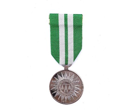 Irish Garda Long Service Medal. A Garda Siochana medal.

Condition: please request a condition report if you require addition
