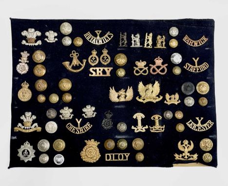Yeomanry Regiments. A display card containing a quantity of various Yeomanry items, eg: cap badges, collar dogs, shoulder tit