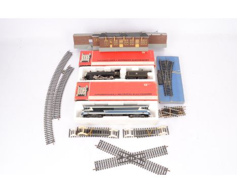 Jouef HO Gauge Locomotives and various makers Track, 8282 SNCF brown 2-8-0 140 c-231 Steam Locomotive and Tender and 8571 SNC