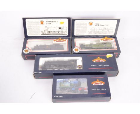 Bachmann 00 gauge Steam Locomotives, 32251 BR black Austerity 2-8-0 tender Locomotive  90274, 31607  early BR green V1 class 