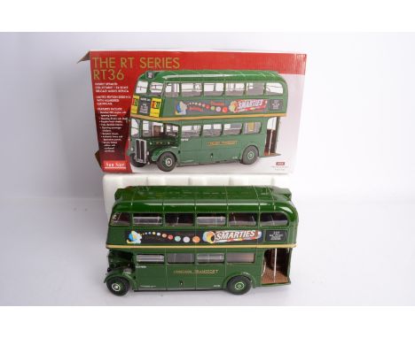 Sunstar 1:24 Scale Routemaster, a boxed 2922 limited edition 1955 RT36-FXT211 in green LT livery and Smarties advertising, wi