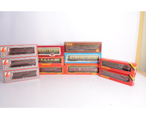 00 gauge coaches by Hornby, Lima, GMR, Airfix, Dapol in original boxes Hornby coaches in LMS maroon R422 R423 R434 R433 (4), 