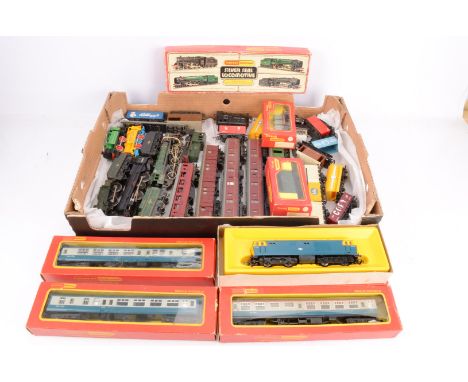 Tri-ang Tri-ang-Hornby and early Hornby 00 Gauge Locomotives and rolling stock R758 BR blue Hymek, R726 (2) and three BR blue