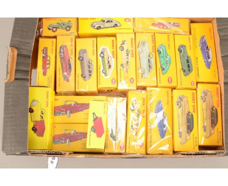 Atlas Edition Dinky American Private Vehicles, a boxed collection of vintage US mainly cars, 24V Buick Road master, 162 Ford 