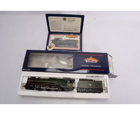 Bachmann 00 gauge boxed Steam locomotives Bachmann Class A1 32557 in BR green 60144 Kings Courier and tender damaged front co