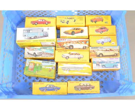 Atlas Editions Dinky European Cars,  a boxed collection, of vintage private vehicles, Alfa Romeo, 24 J 1900 Super Sprint, 514