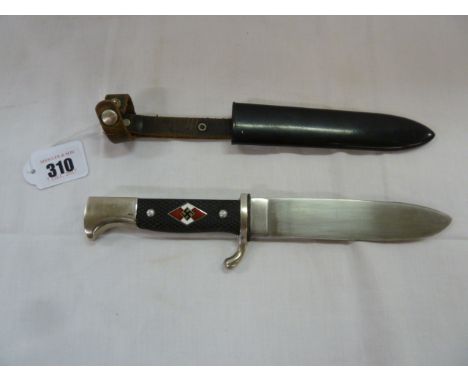 Hitler Youth dagger - blade engraved 'Blut Und Ehre! M7/2 1937 in scabbard 