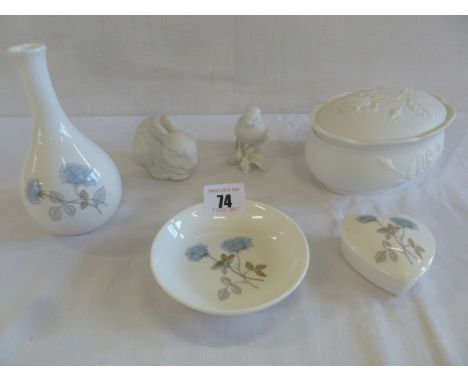 Kaiser bisque trinket box, bird and rabbit, Wedgwood pin dish, trinket box etc 
