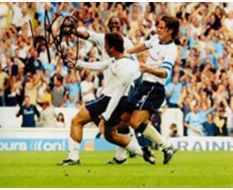 Football Ledley King signed Tottenham Hotspur 10x8 colour photo. Ledley Brenton King (born 12 October 1980) is an English foo
