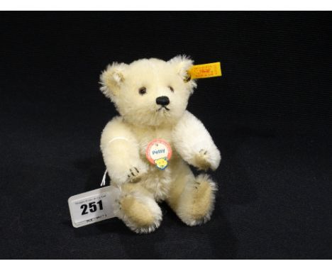     A Steiff Petsy Miniature Bear                                                   