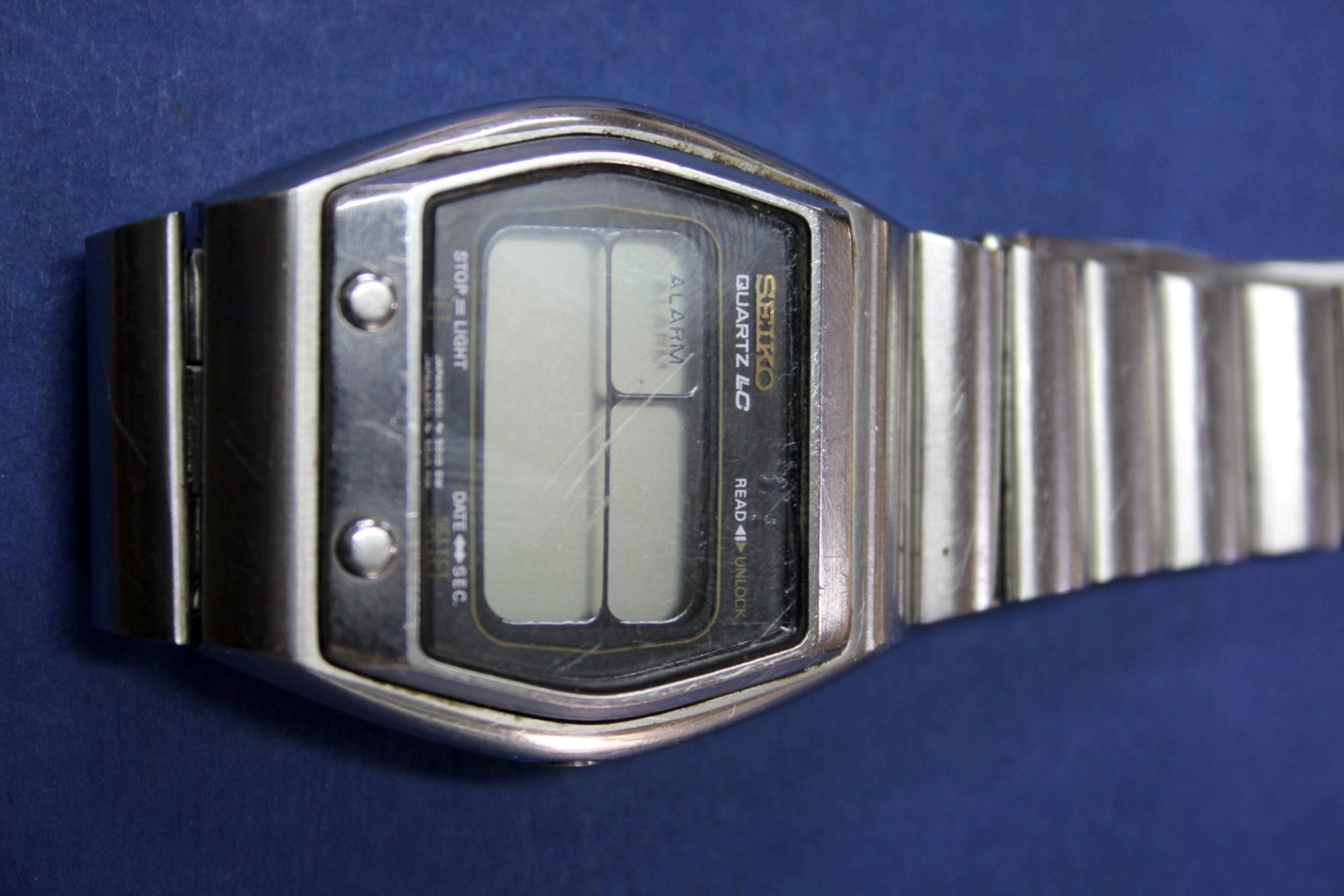 accurist chronograph alarm wr100