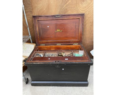 A LARGE VINTAGE WOODEN ENGINEERS TOOL CHEST WITH VARIOUS SLIDING SECTIONS AND CONTAINING A LARGE ASSORTMENT OF TOOLS TO INCLU