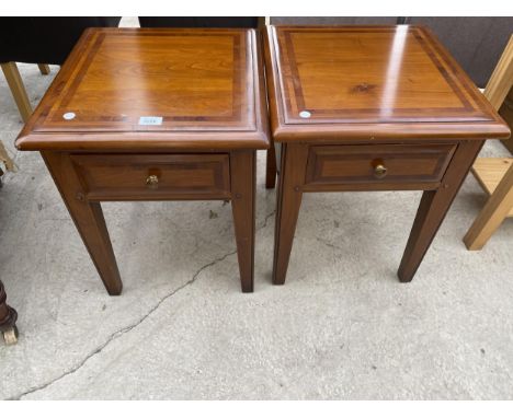 A PAIR OF MODERN WALNUT AND CROSSBANDED LAMP TABLES WITH SINGLE DRAWER 18 X 16.5" 