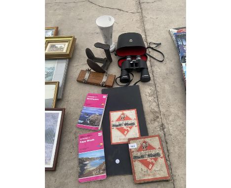 AN ASSORTMENT OF ITEMS TO INCLUDE A COBBLERS LAST, BINOCULARS AND ORDNANCE SURVEY MAPS ETC 