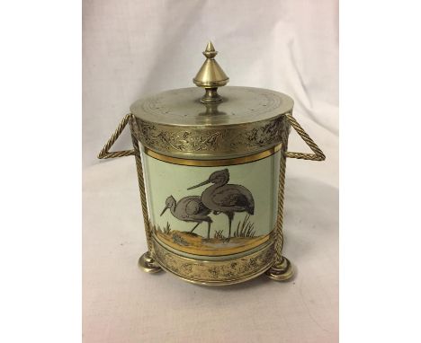 AN OLD DOULTON CASKET WITH ORNATE SILVER/GOLD DECORATION, DIAMETER (EXCLUDING THE FEET) APPROX 10.5CM, HEIGHT TO TOP OF UPPER