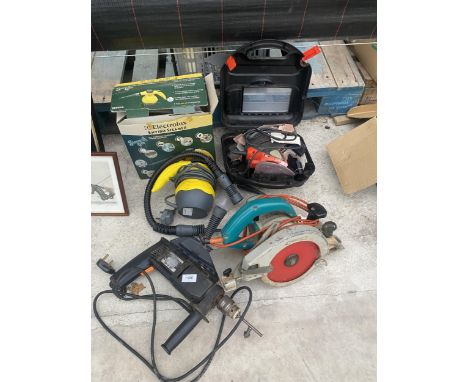 AN ASSORTMENT OF TOOLS TO INCLUDE A CIRCULAR SAW, AN ORBITAL PALM SANDER AND A HAMMER DRILL ETC 